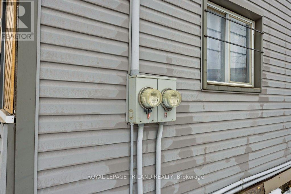 Property at 105 HAMILTON ROAD image 3