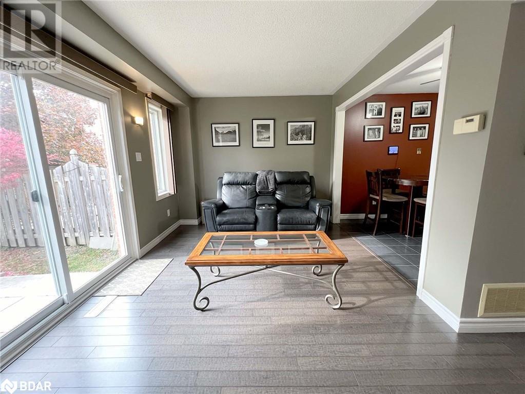 1 Potter Crescent, Tottenham, Ontario  L0G 1W0 - Photo 14 - 40707557