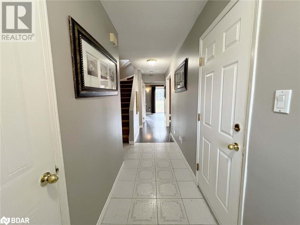 1 Potter Crescent, Tottenham, Ontario  L0G 1W0 - Photo 2 - 40707557
