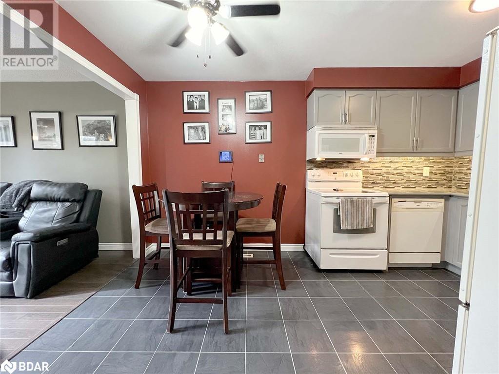 1 Potter Crescent, Tottenham, Ontario  L0G 1W0 - Photo 4 - 40707557