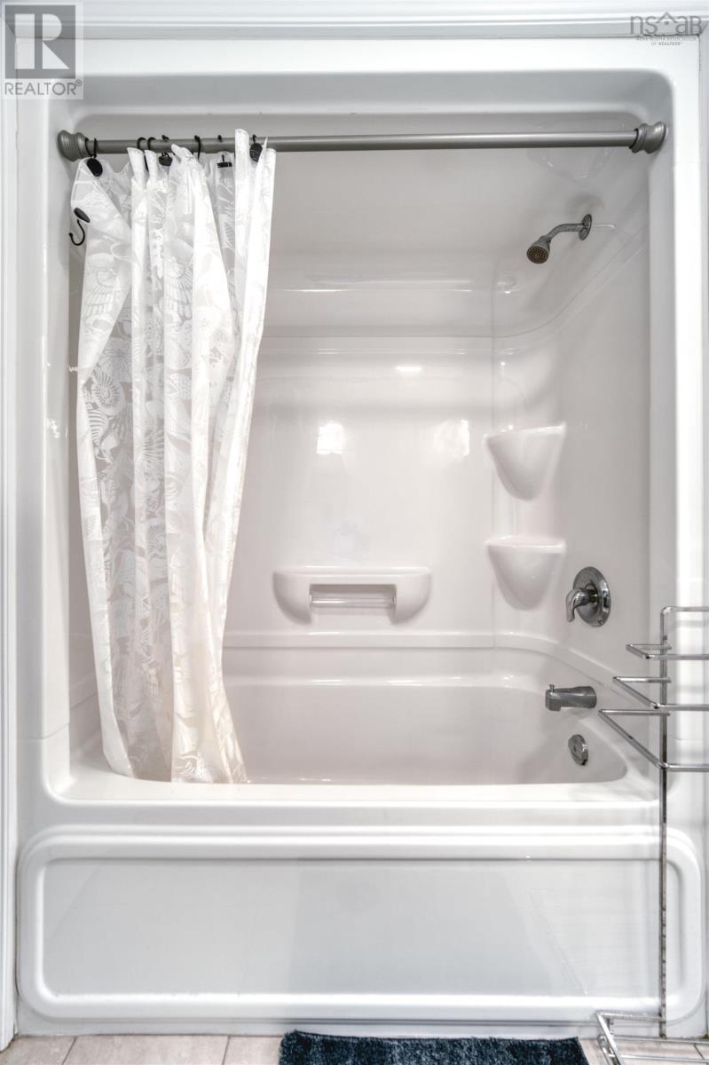 75 Windridge Lane, Bedford, Nova Scotia  B4A 0E6 - Photo 35 - 202505141