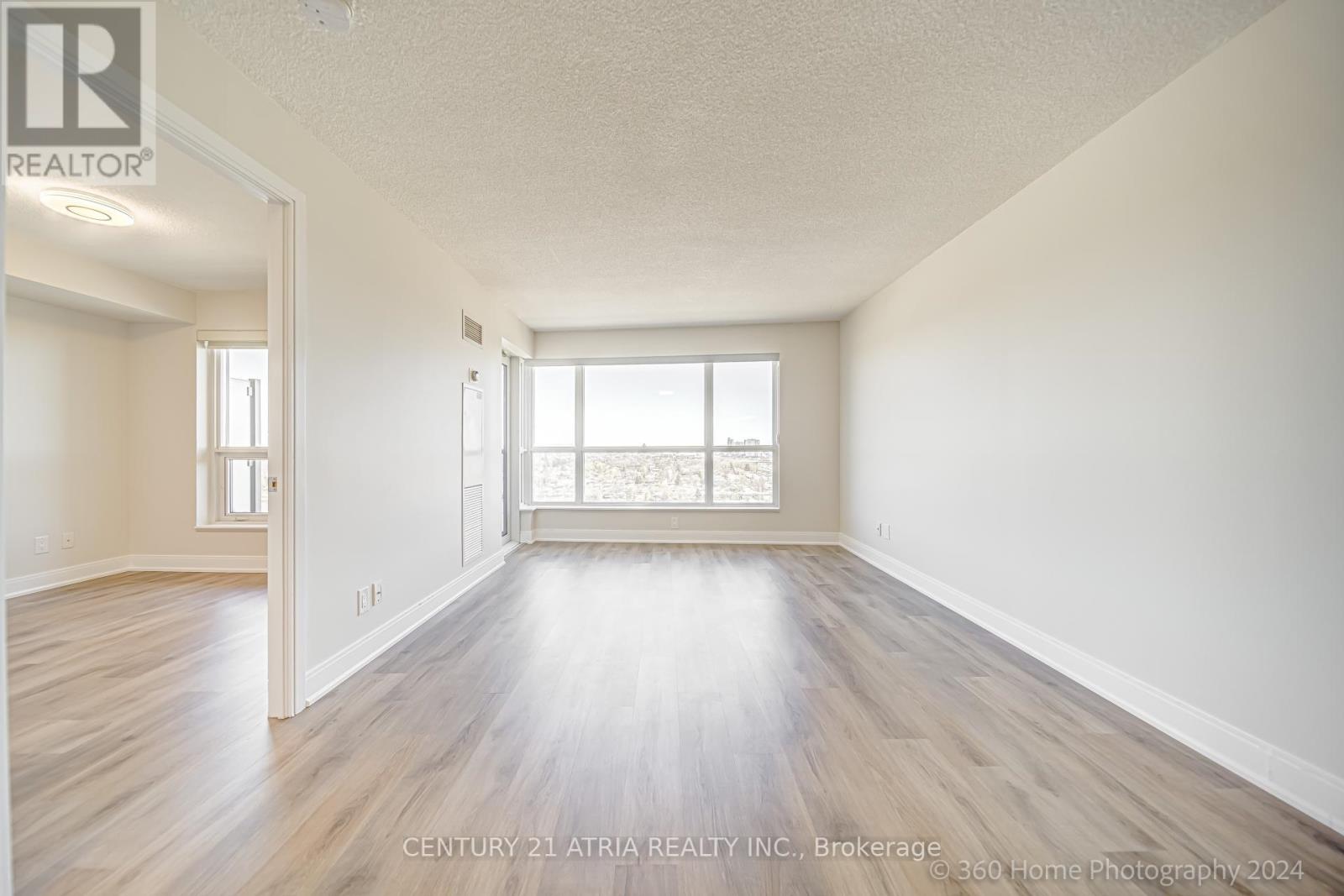 2015 - 135 Village Green Square, Toronto, Ontario  M1S 0G4 - Photo 10 - E12025298