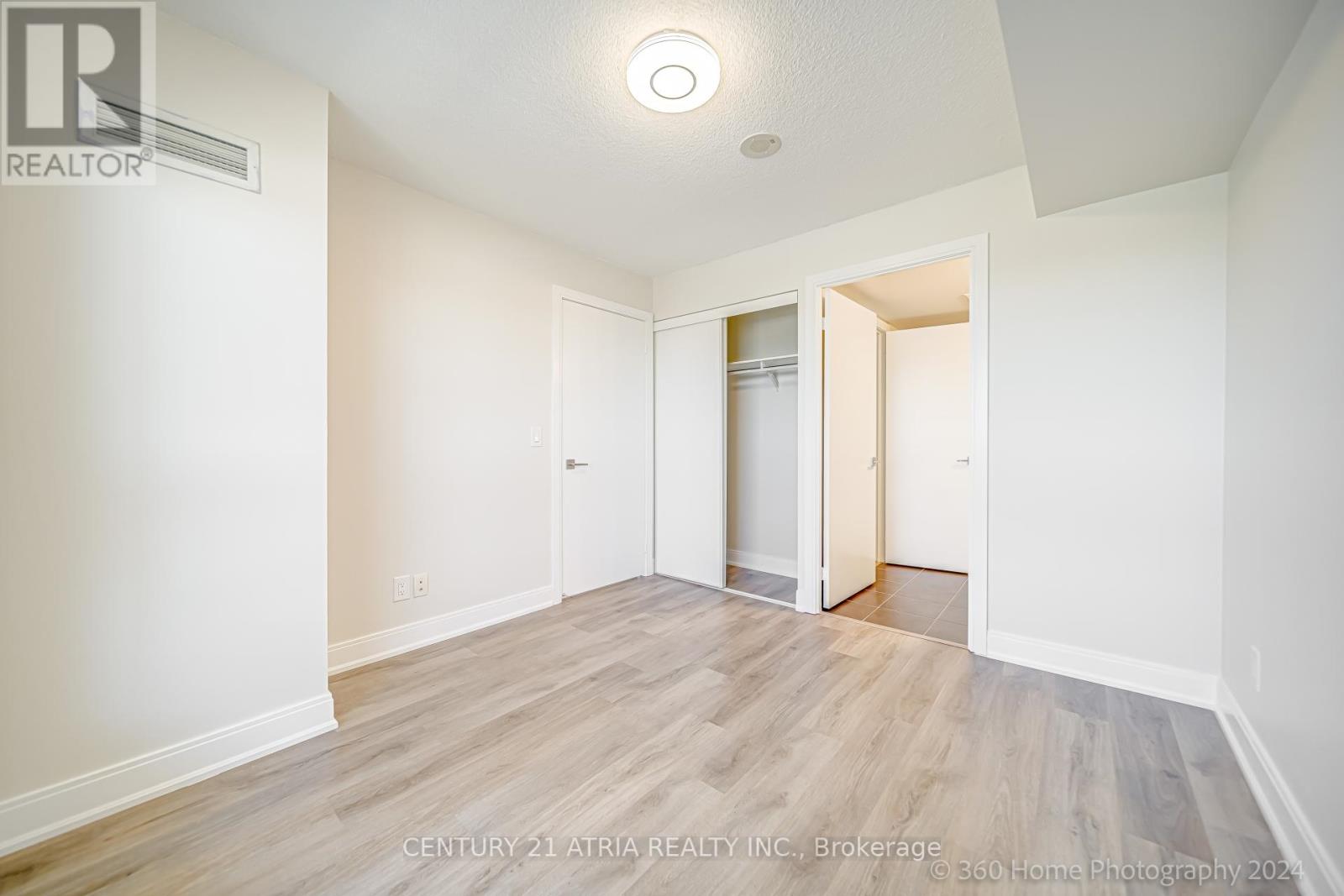 2015 - 135 Village Green Square, Toronto, Ontario  M1S 0G4 - Photo 16 - E12025298