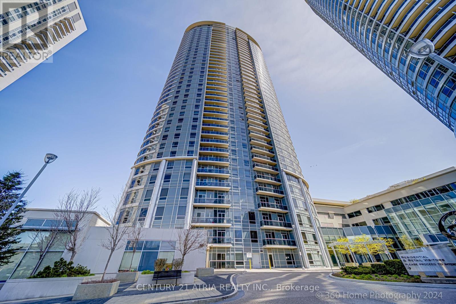 2015 - 135 Village Green Square, Toronto, Ontario  M1S 0G4 - Photo 2 - E12025298