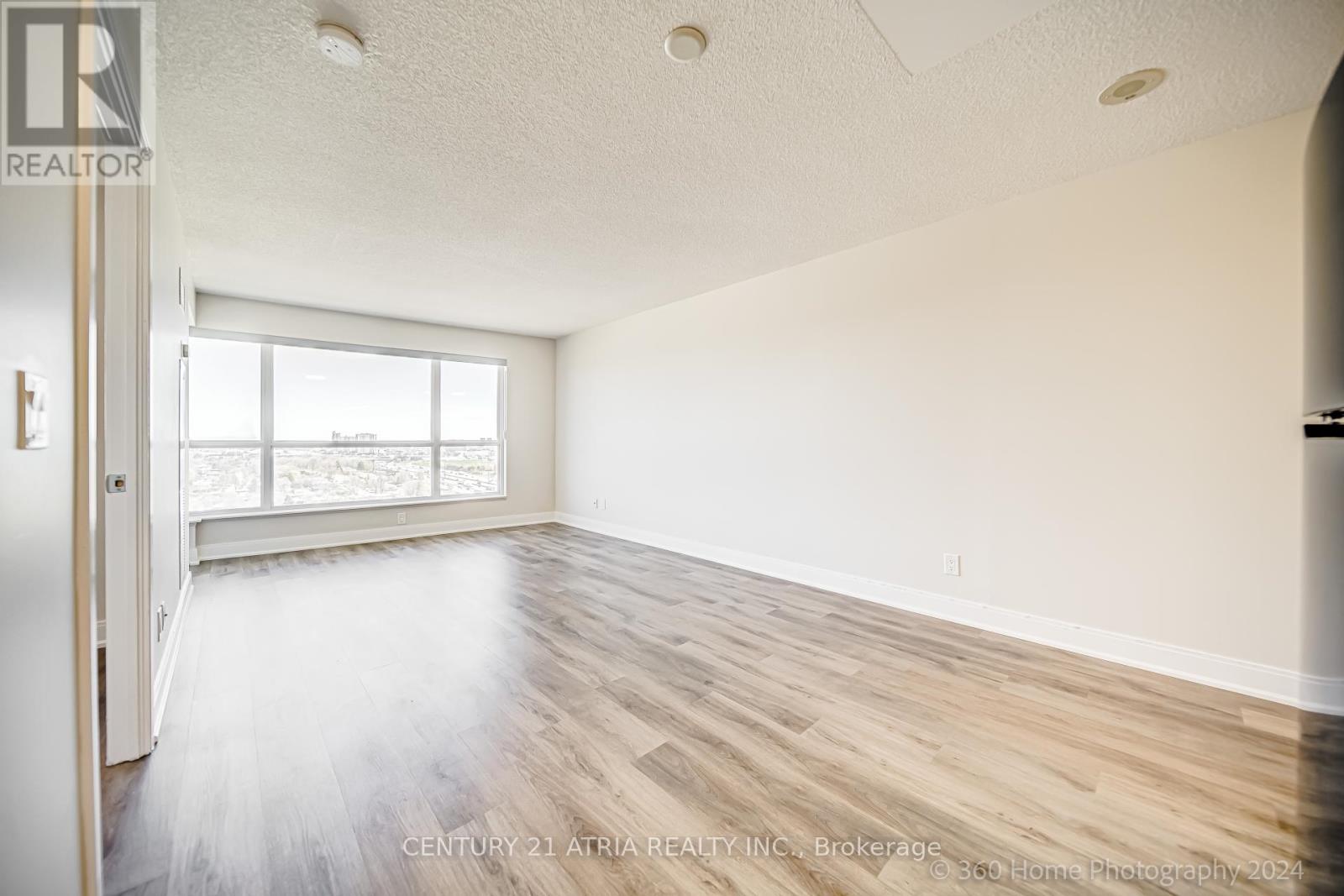 2015 - 135 Village Green Square, Toronto, Ontario  M1S 0G4 - Photo 8 - E12025298