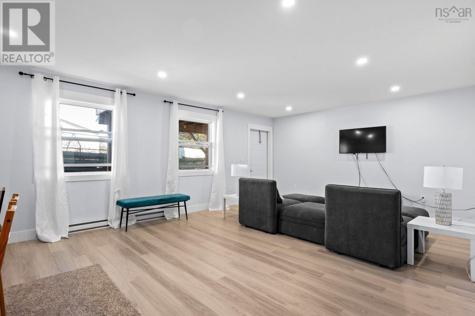 54 Schultz Street, Lower Sackville, Nova Scotia  B4C 1G8 - Photo 32 - 202505132