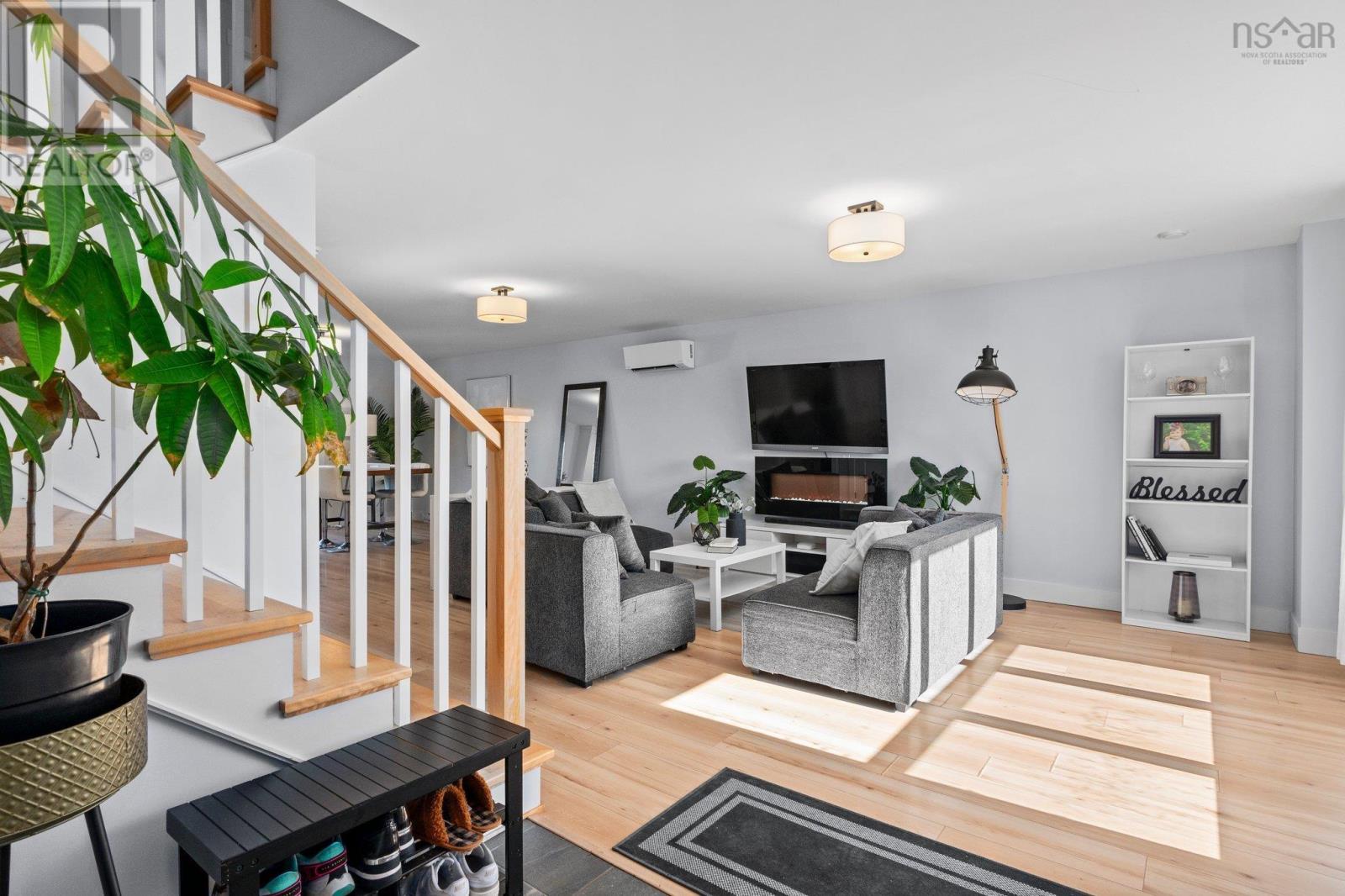 54 Schultz Street, Lower Sackville, Nova Scotia  B4C 1G8 - Photo 5 - 202505132