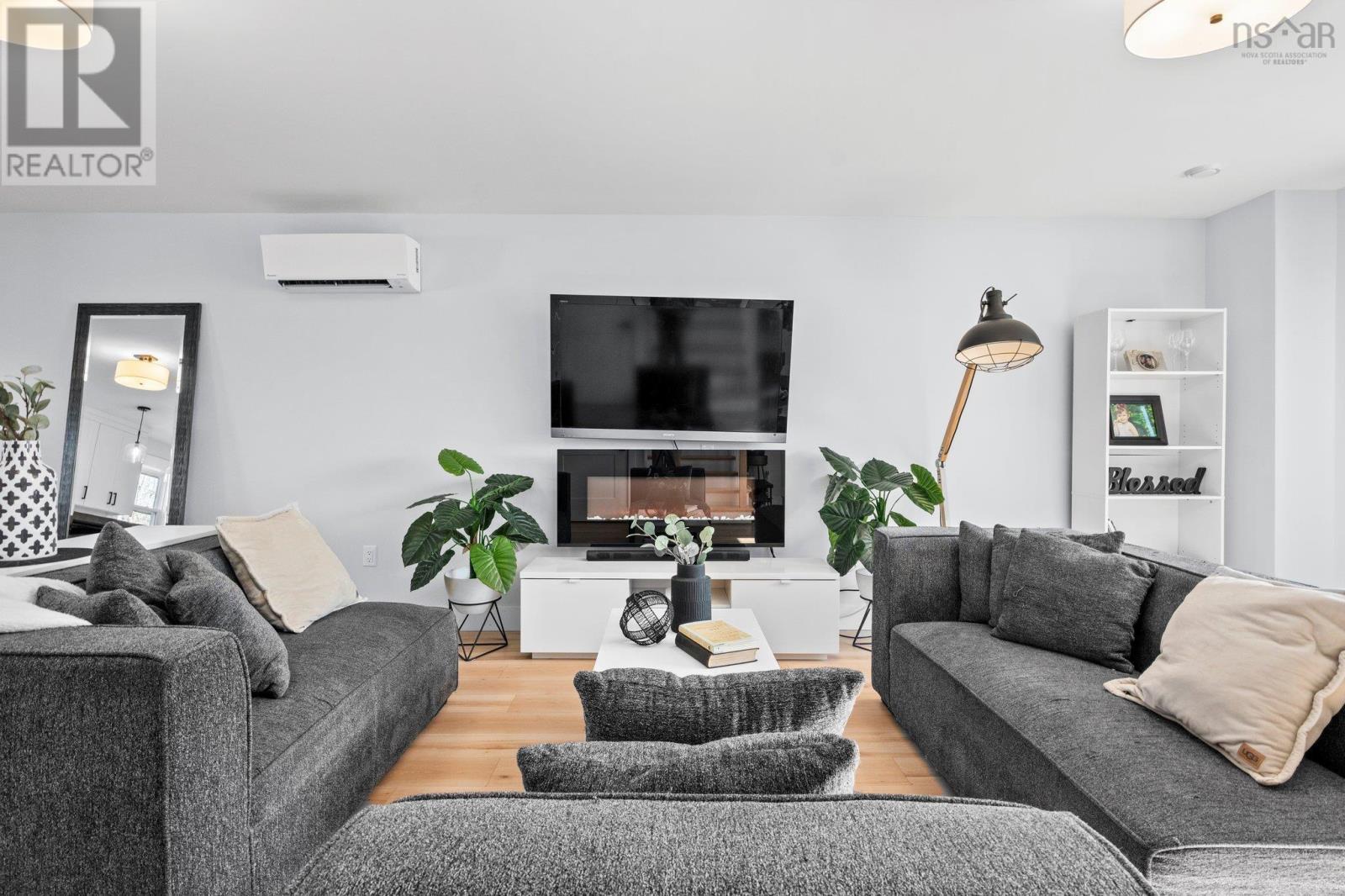 54 Schultz Street, Lower Sackville, Nova Scotia  B4C 1G8 - Photo 8 - 202505132