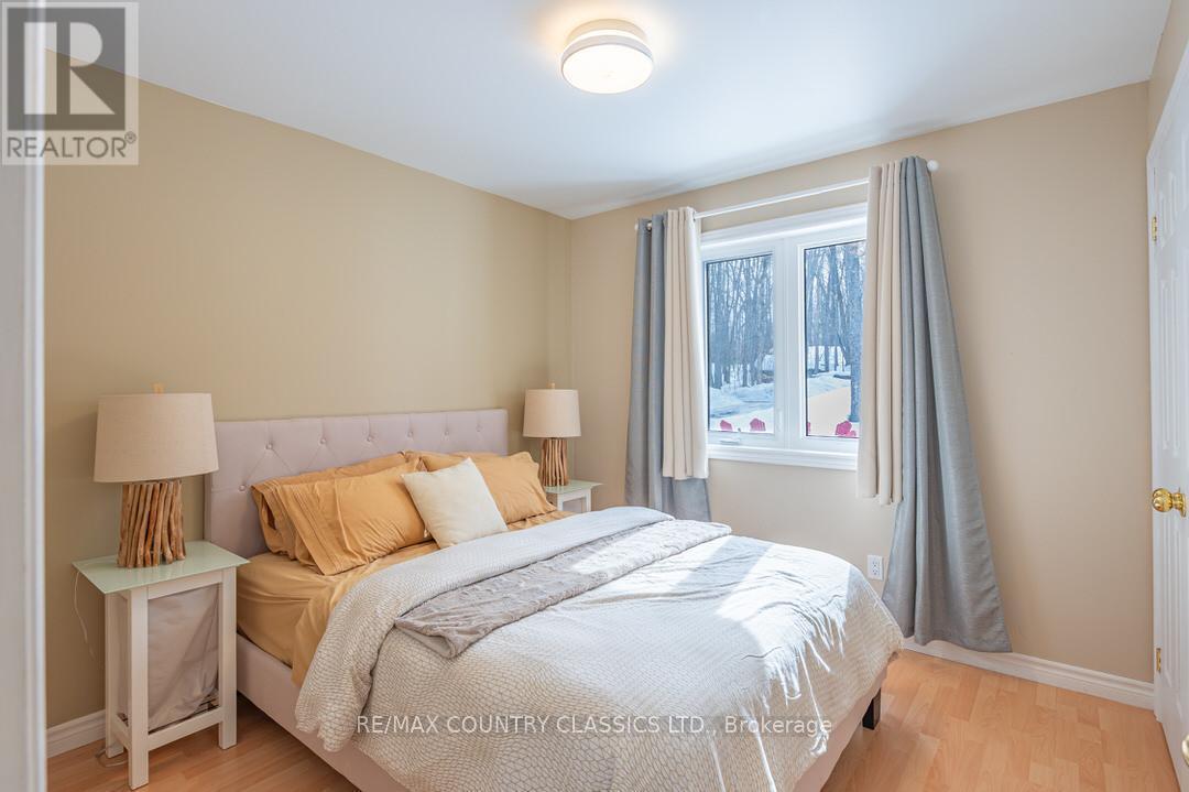 782 Standish Lane, North Kawartha, Ontario  K0L 1A0 - Photo 16 - X12025351