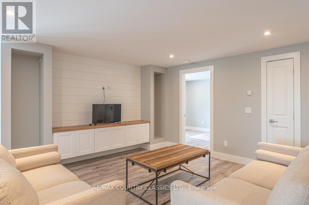 782 Standish Lane, North Kawartha, Ontario  K0L 1A0 - Photo 43 - X12025351