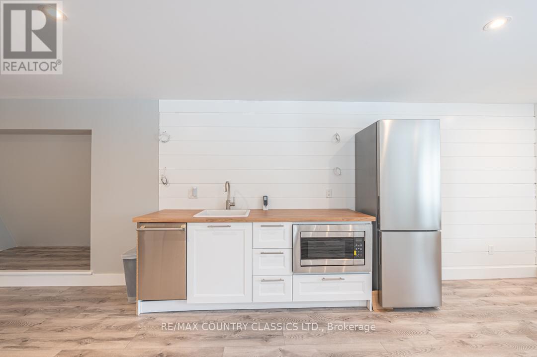 782 Standish Lane, North Kawartha, Ontario  K0L 1A0 - Photo 45 - X12025351