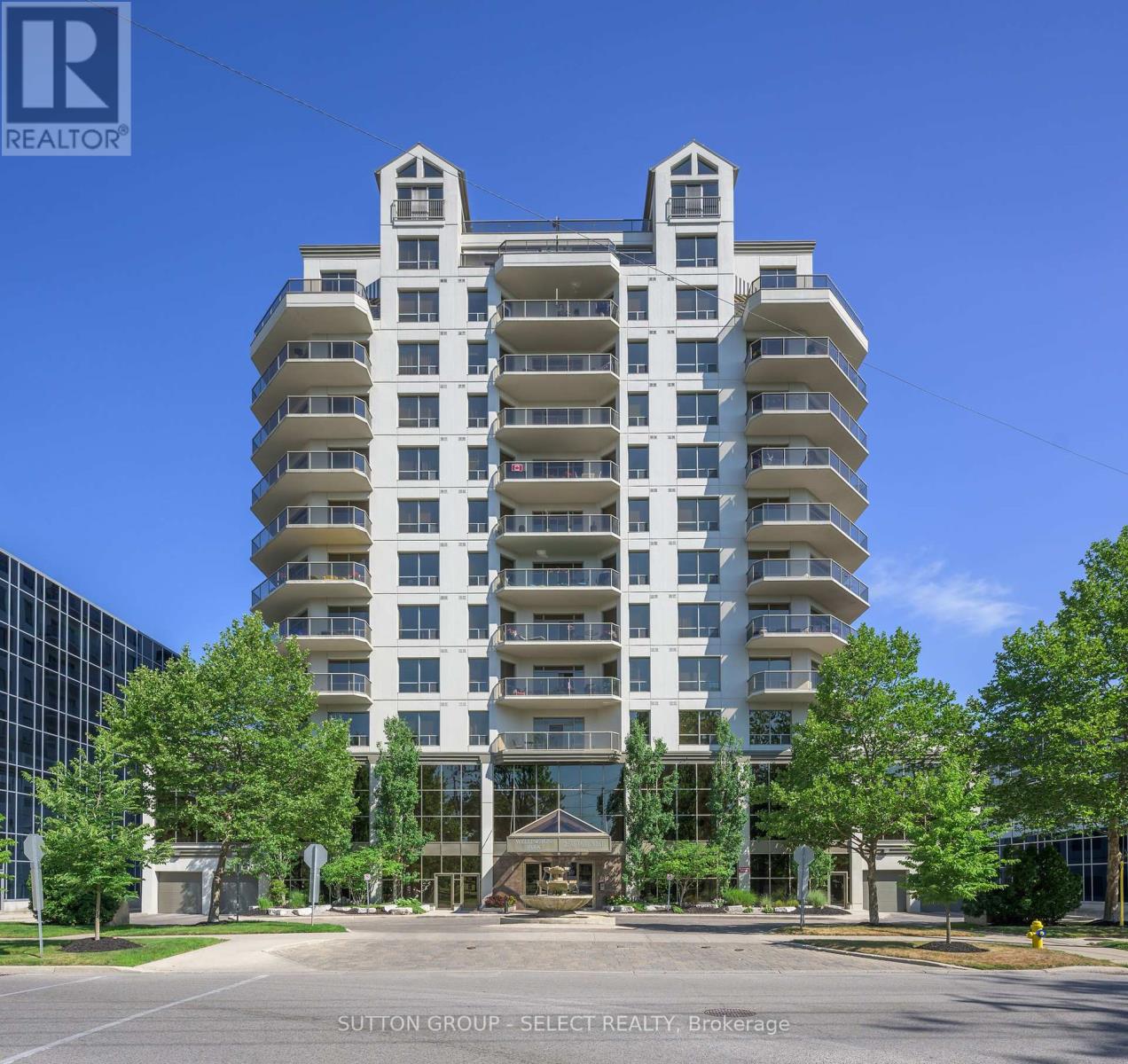 Property at 906 - 250 PALL MALL STREET image 2