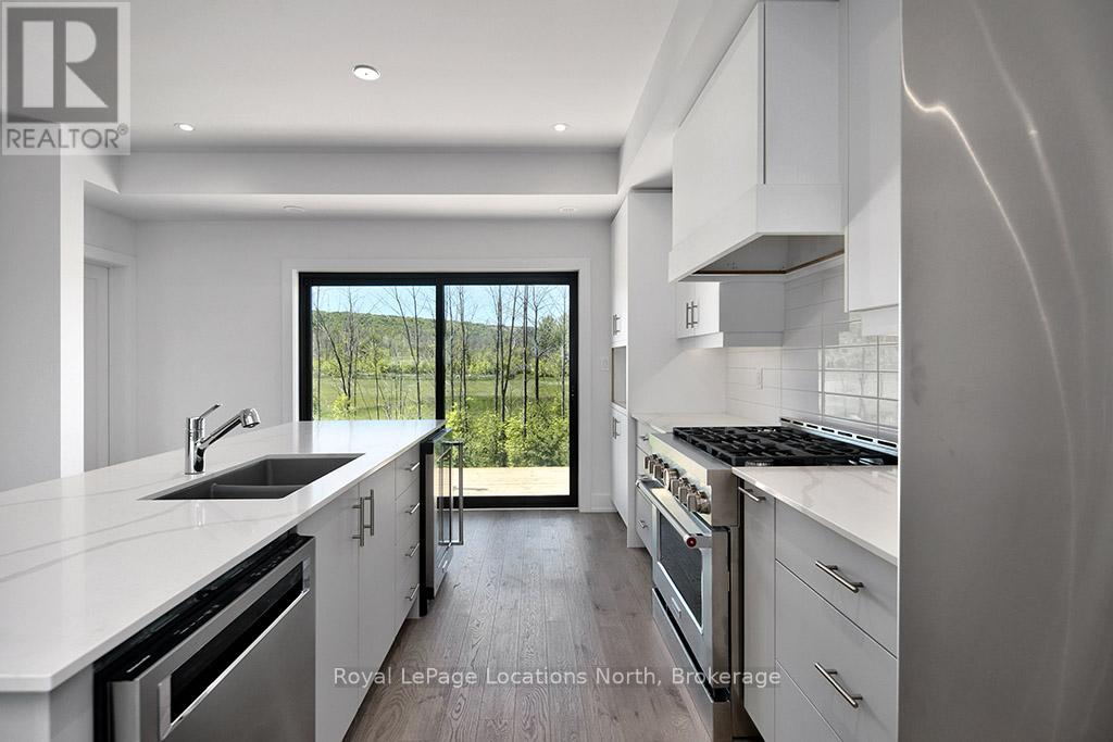 18 - 117 Sladden Court, Blue Mountains, Ontario  N0H 2P0 - Photo 15 - X12025474