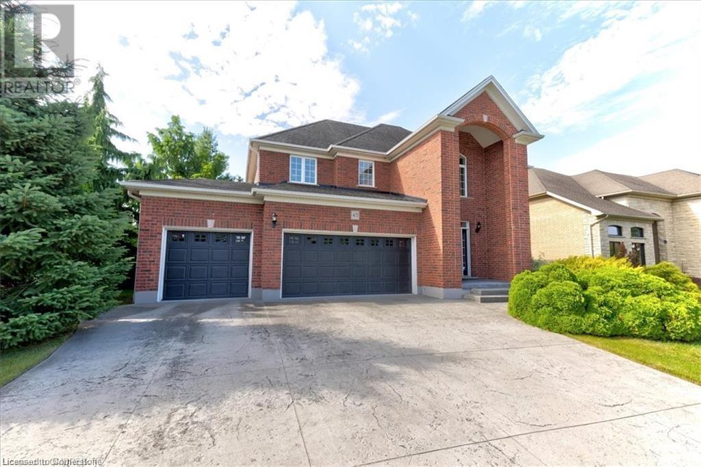 Property at 45 PIONEER TOWER Crescent image 3