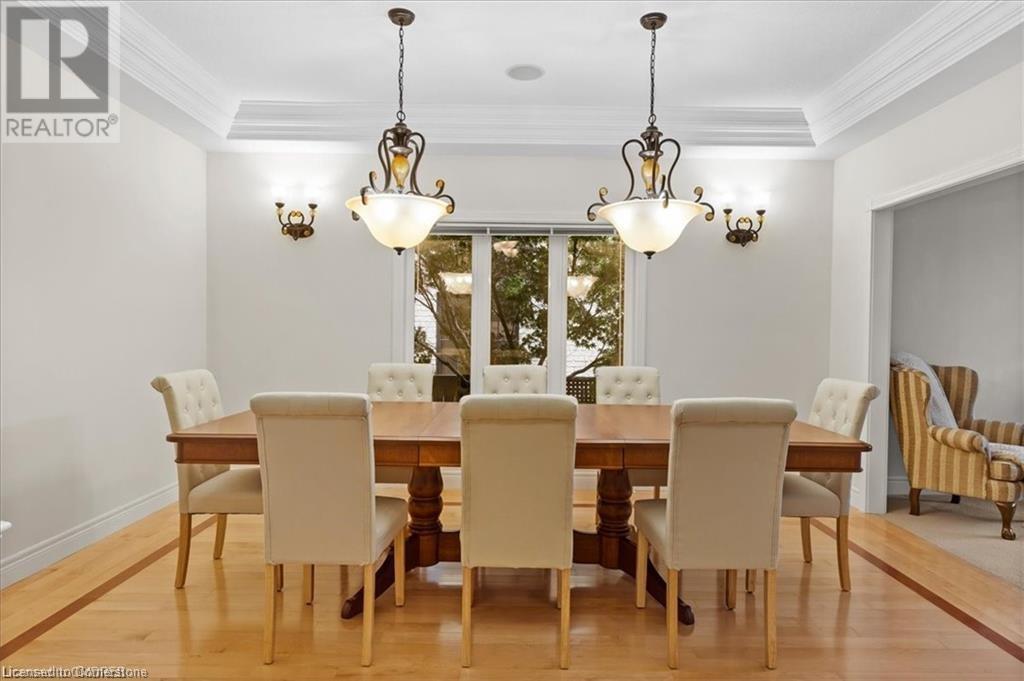 Property at 45 PIONEER TOWER Crescent image 5