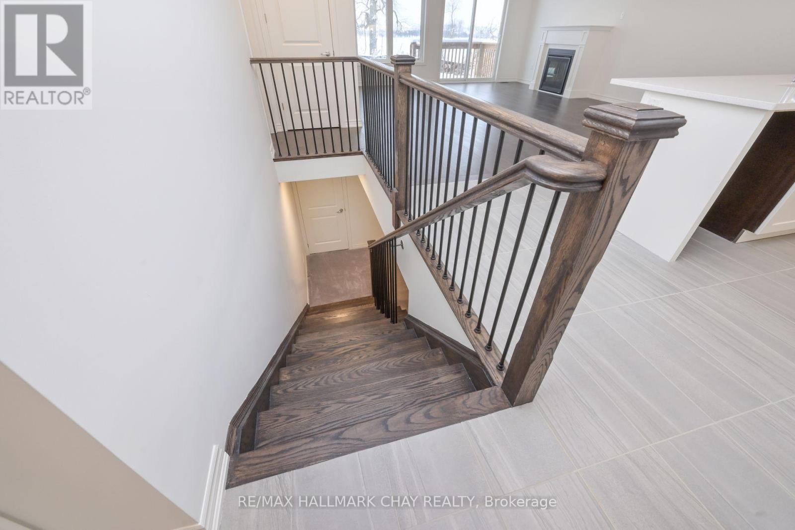 21 Sparrow Way, Adjala-Tosorontio, Ontario  L0G 1W0 - Photo 24 - N12025454