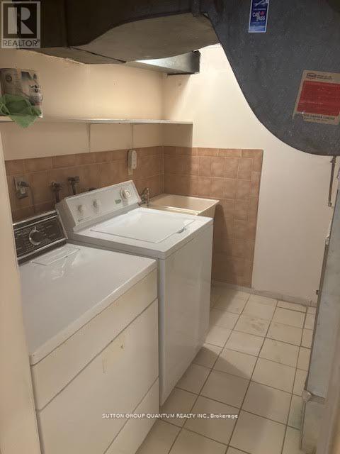 61 Forest Avenue, Mississauga (Port Credit), Ontario  L5G 1L3 - Photo 12 - W12025350