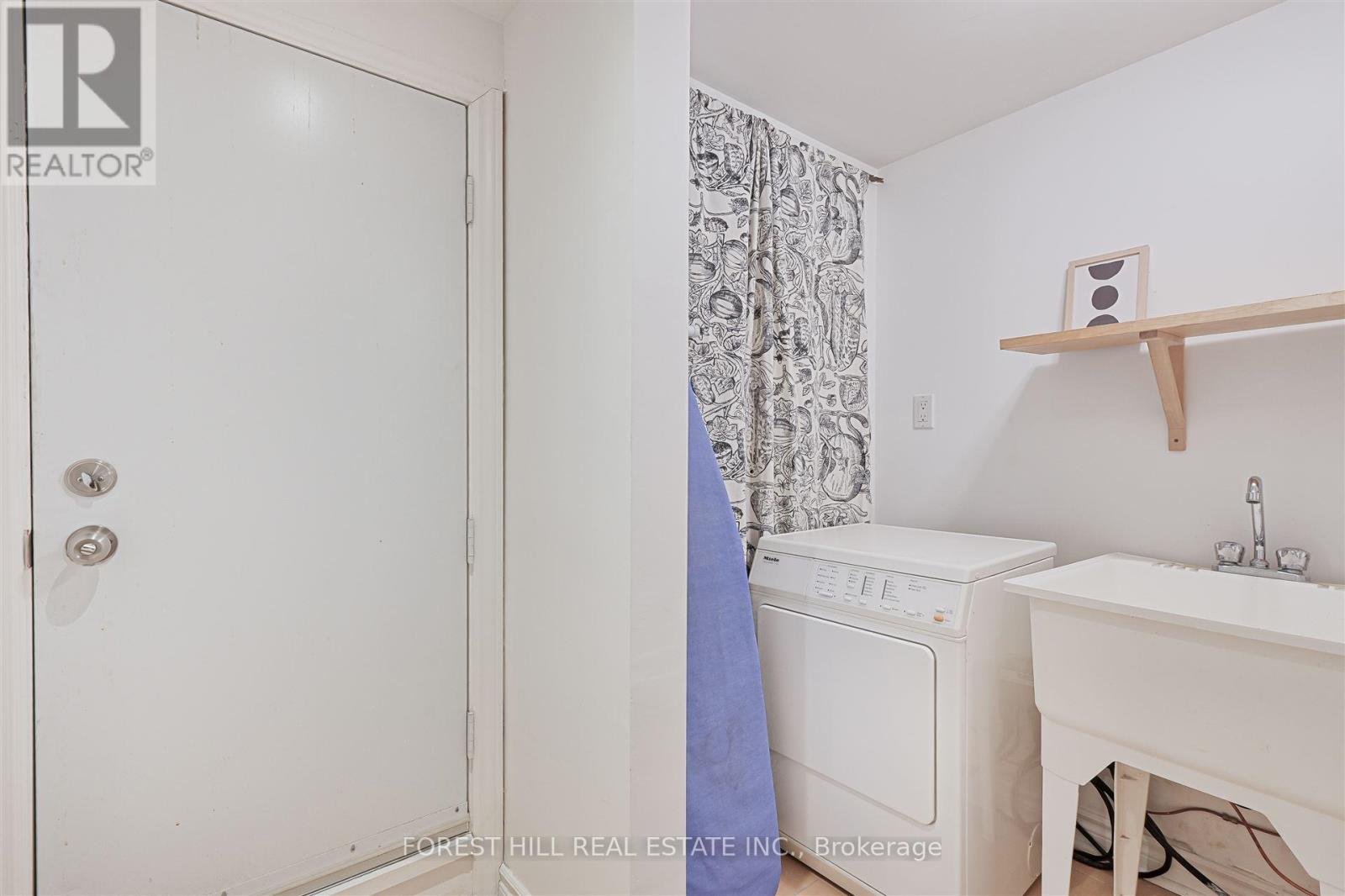 290 Westmoreland Avenue, Toronto, Ontario  M6H 3A5 - Photo 38 - W12025394