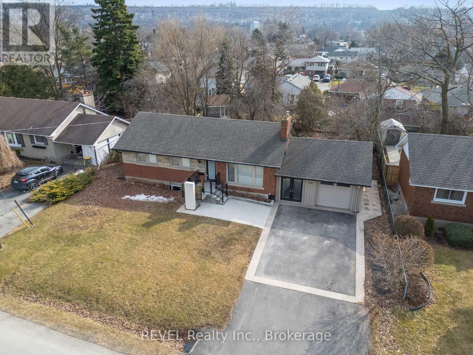 Property at 28 DALE AVENUE image 4