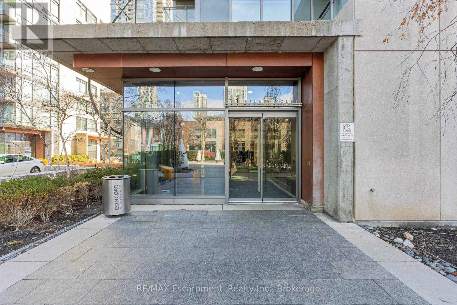 3201 - 11 Brunel Court, Toronto, Ontario  M5V 3Y3 - Photo 3 - C12025569