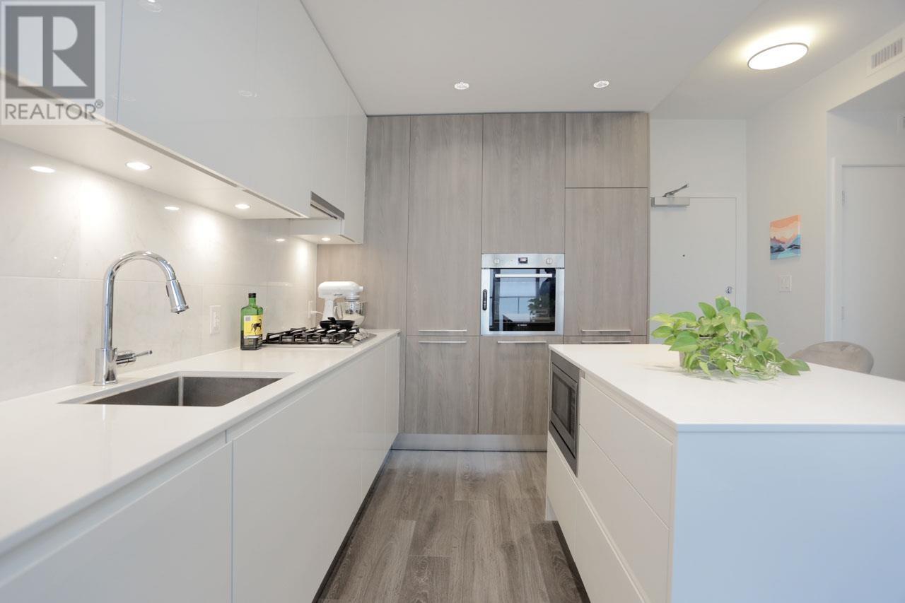 3103 1955 ALPHA WAY, burnaby, British Columbia