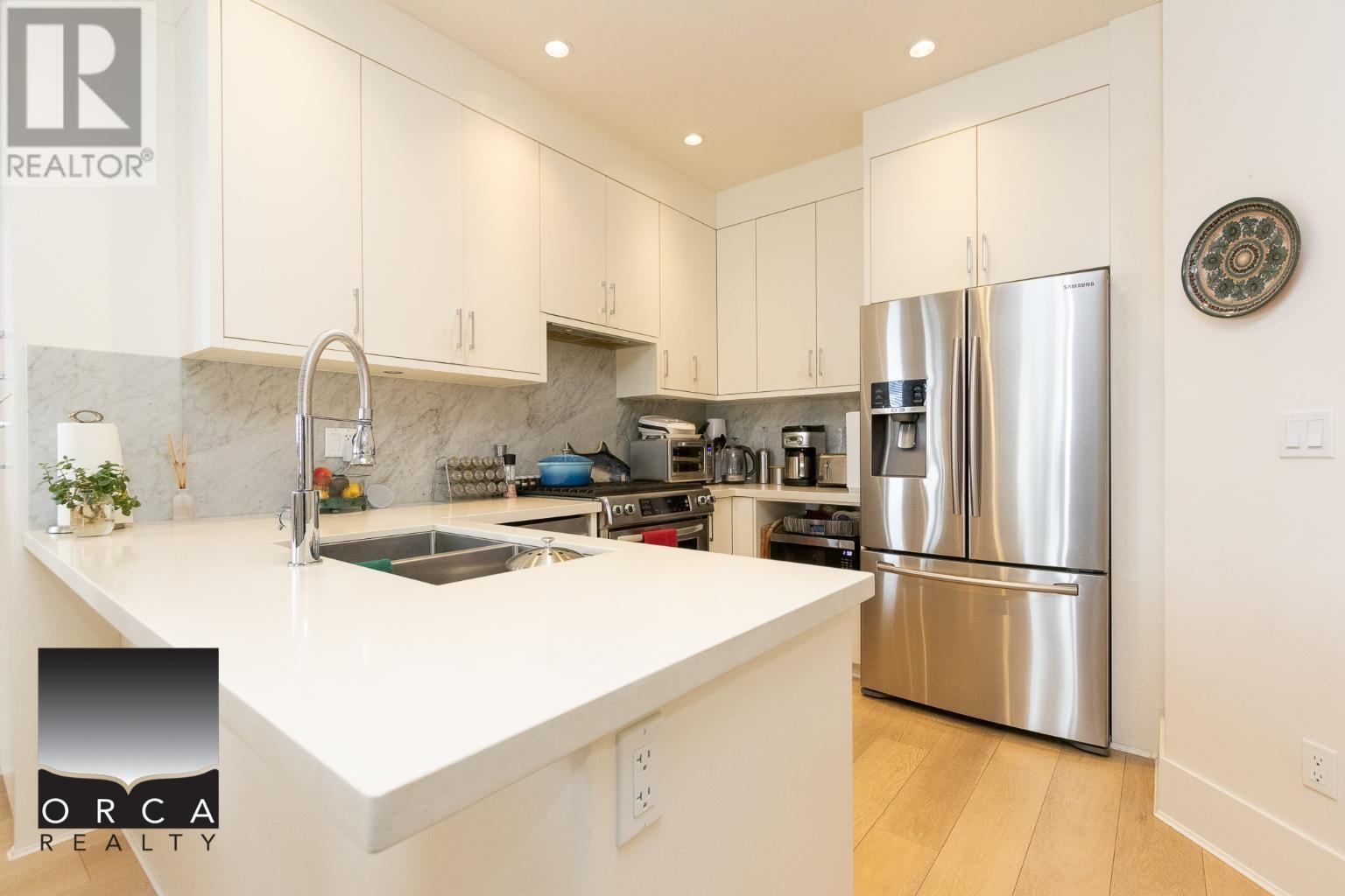 226 E 12th Street, North Vancouver, British Columbia  V7L 2J6 - Photo 5 - R2979005