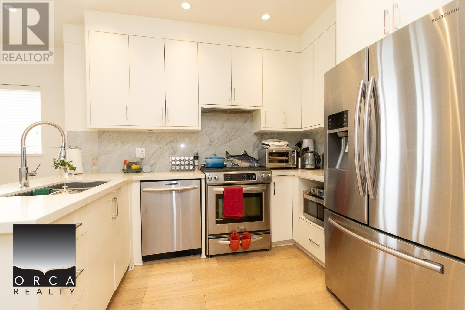 226 E 12th Street, North Vancouver, British Columbia  V7L 2J6 - Photo 6 - R2979005