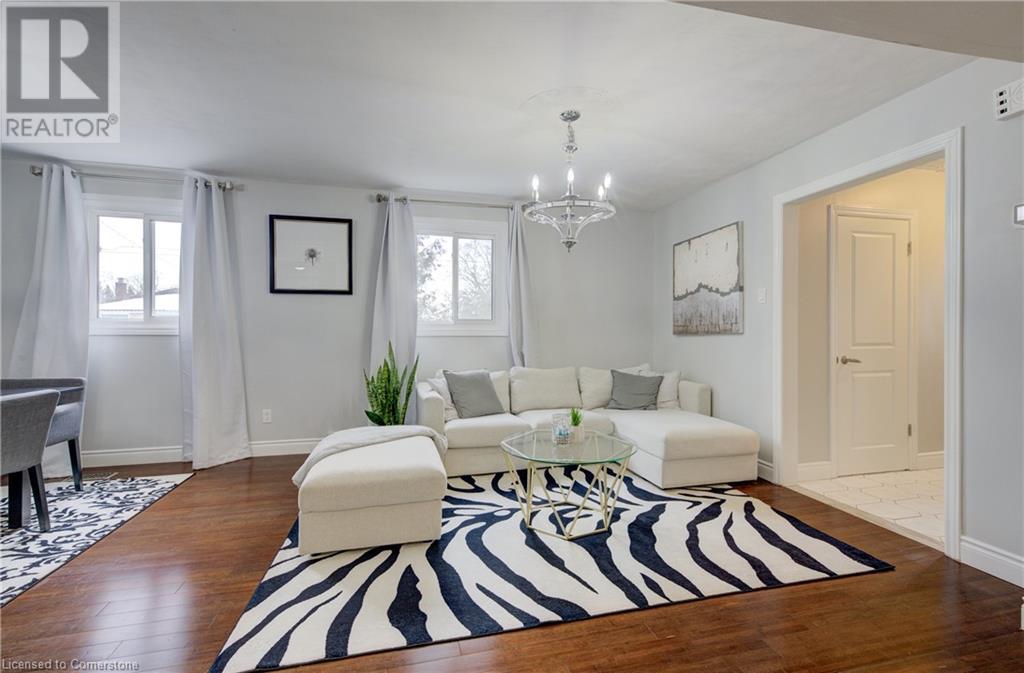 Property at 251 METCALFE Street image 4