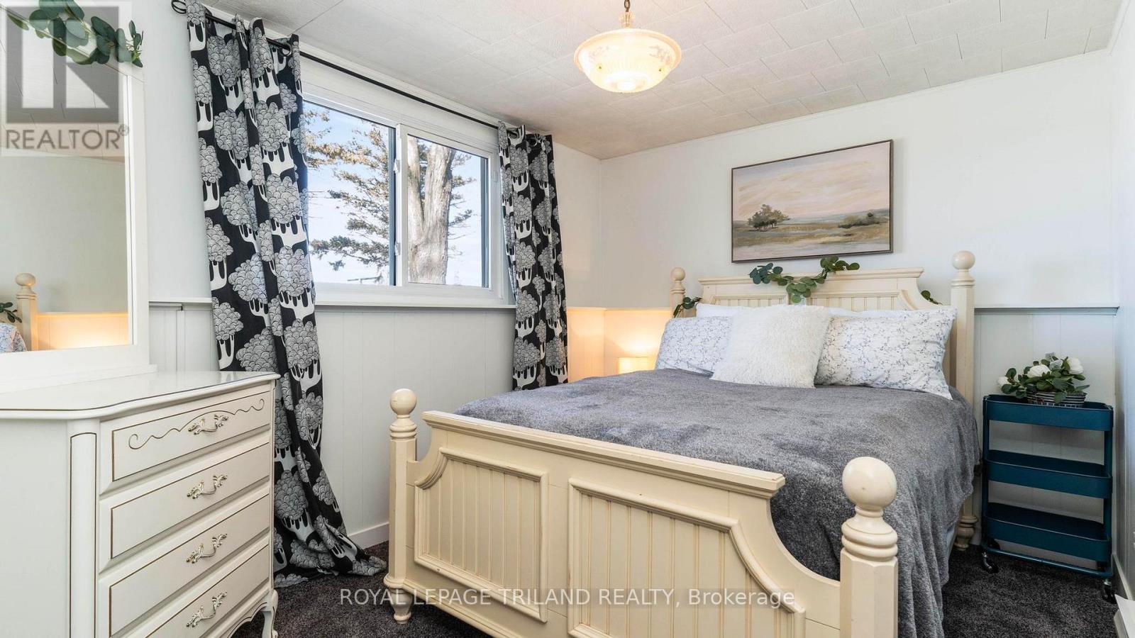 8945 Hacienda Road, Aylmer, Ontario  N5H 2R1 - Photo 24 - X12010144
