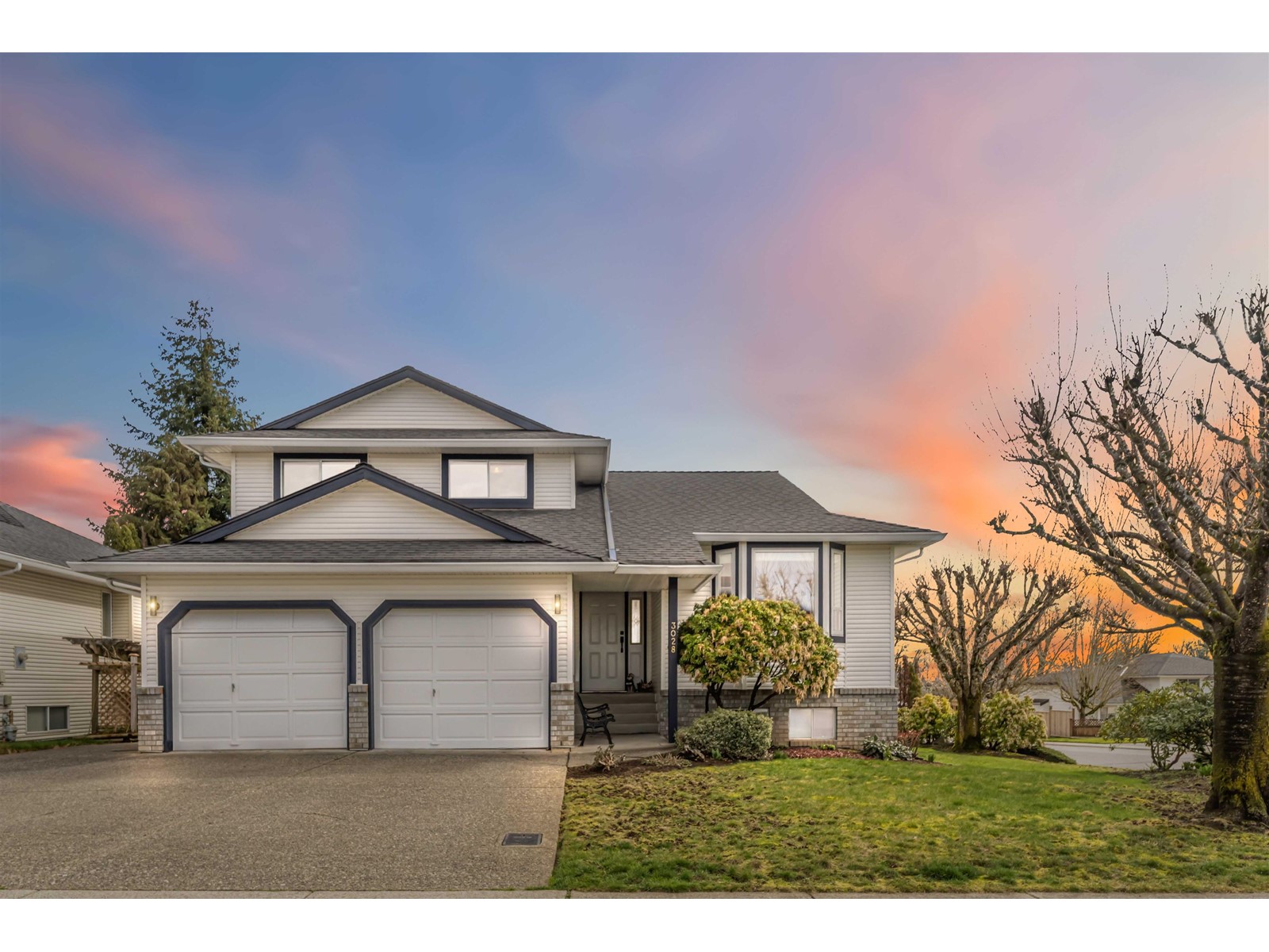 3028 Southern Place, Abbotsford, British Columbia  V2T 5H7 - Photo 3 - R2978303