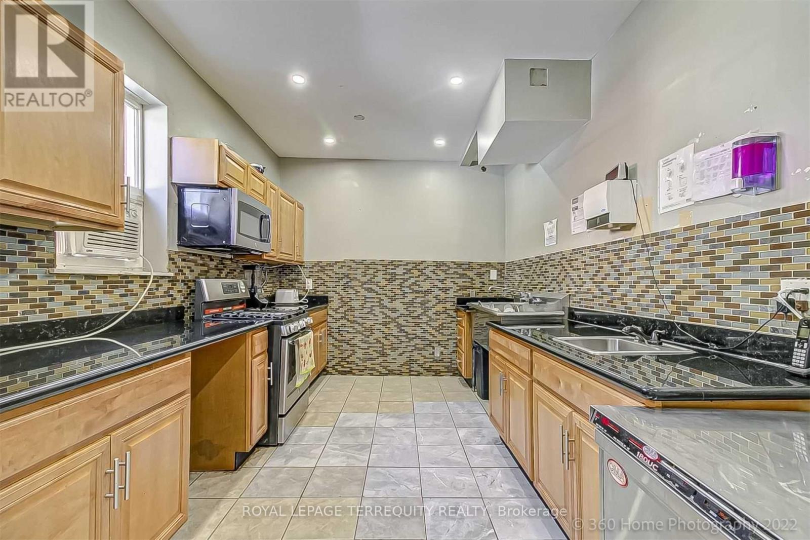 Unknown Address, ,     - Photo 6 - W12025595