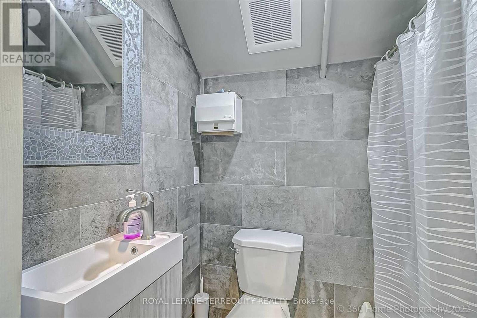 Unknown Address, ,    - Photo 26 - W12025599