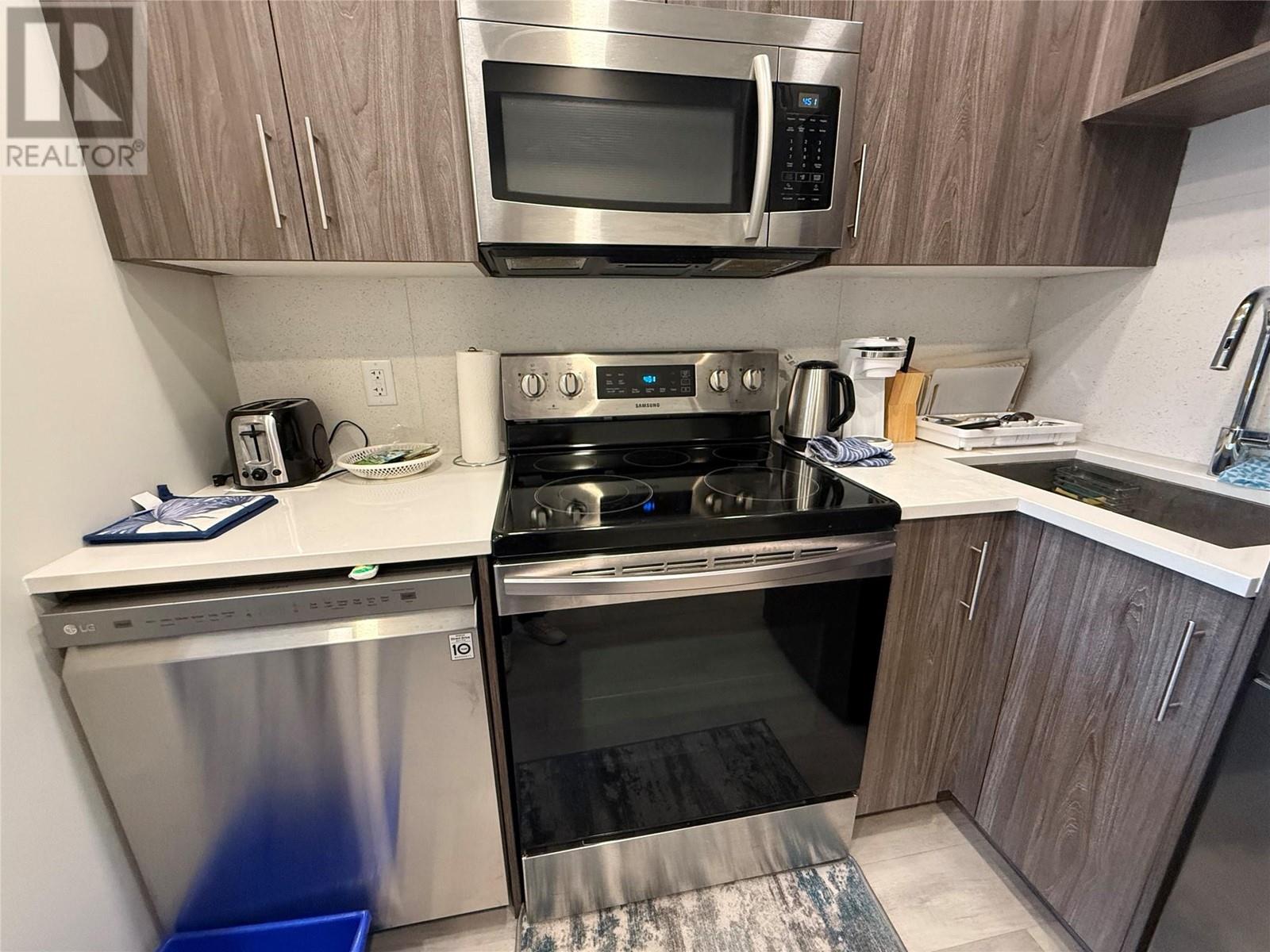 345 Dougall Road N Unit# 225, Kelowna, British Columbia  V1X 3K8 - Photo 3 - 10338451
