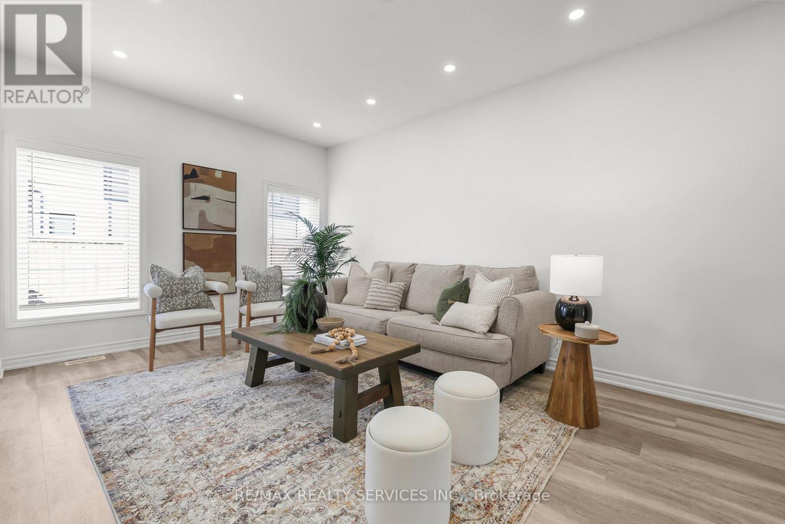 13 - 324 Equestrian Way, Cambridge, Ontario  N3E 0E2 - Photo 6 - X12025553