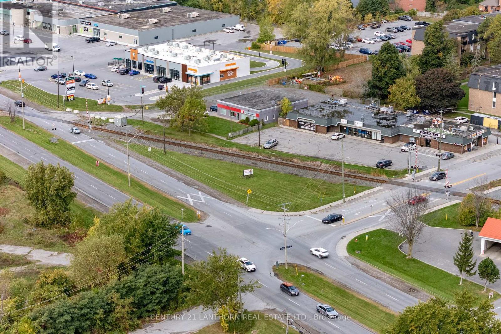 640 Dundas Street E, Belleville, Ontario  K8N 1G7 - Photo 2 - X12025741