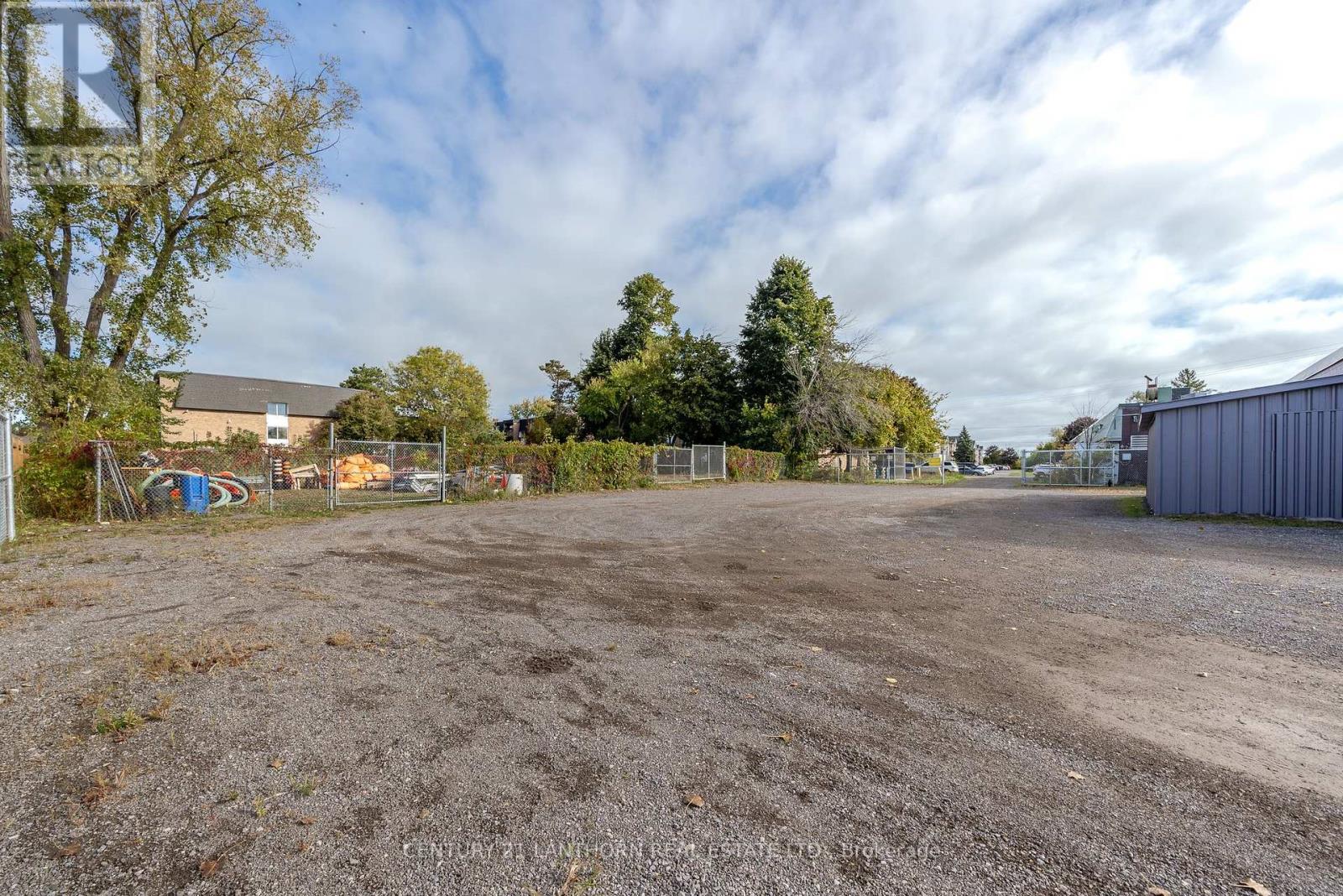 640 Dundas Street E, Belleville, Ontario  K8N 1G7 - Photo 24 - X12025741