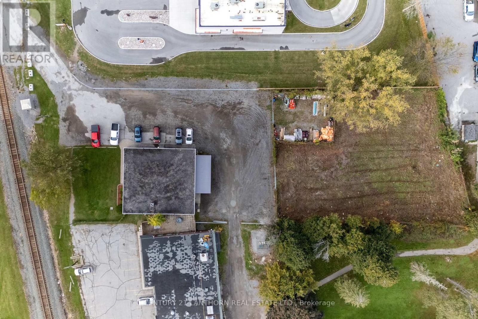 640 Dundas Street E, Belleville, Ontario  K8N 1G7 - Photo 3 - X12025741