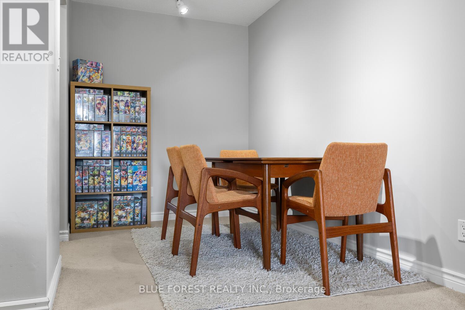 Photo 4 of 17 for 72 - 136 Conway Drive