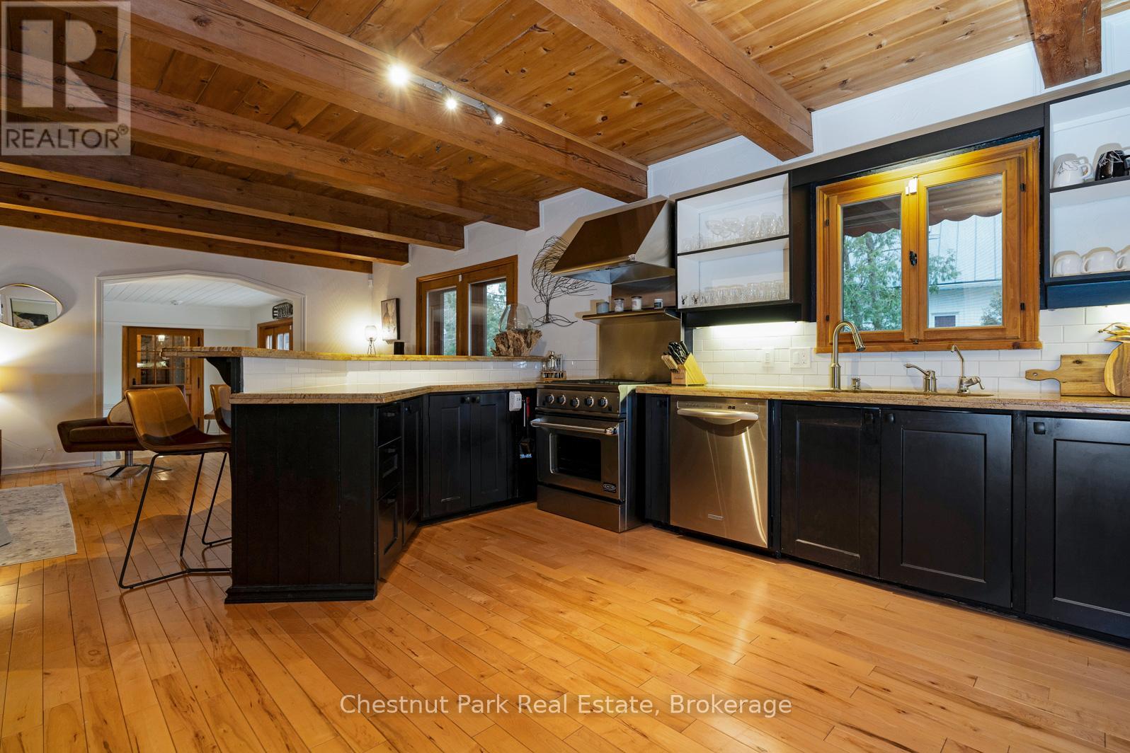 63 Slalom Gate Road, Collingwood, Ontario  L9Y 5B1 - Photo 11 - S12025632