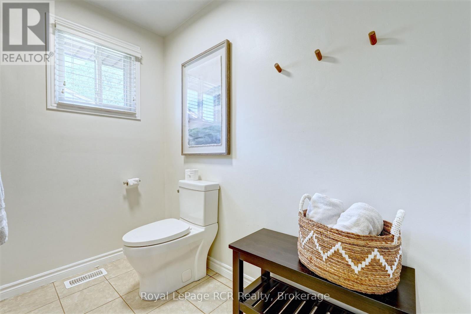 245 George Crescent, Lakeshore, Ontario  N0R 1A0 - Photo 28 - X12025717
