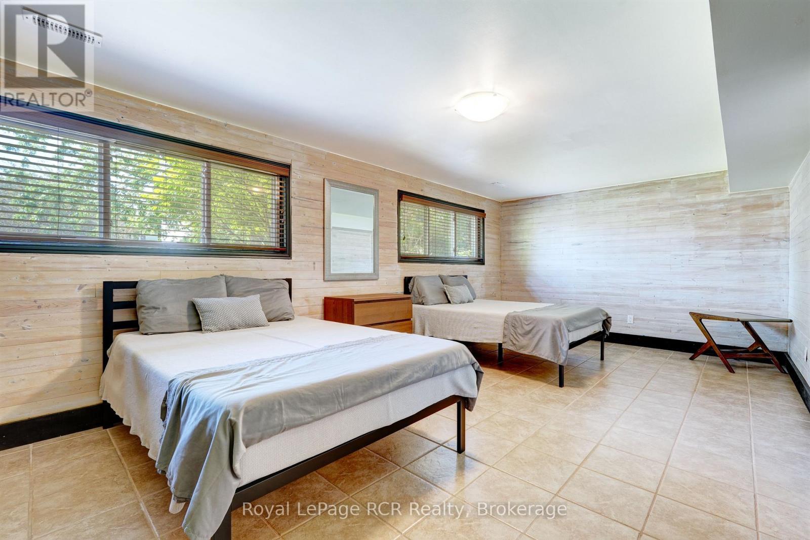 245 George Crescent, Lakeshore, Ontario  N0R 1A0 - Photo 35 - X12025717