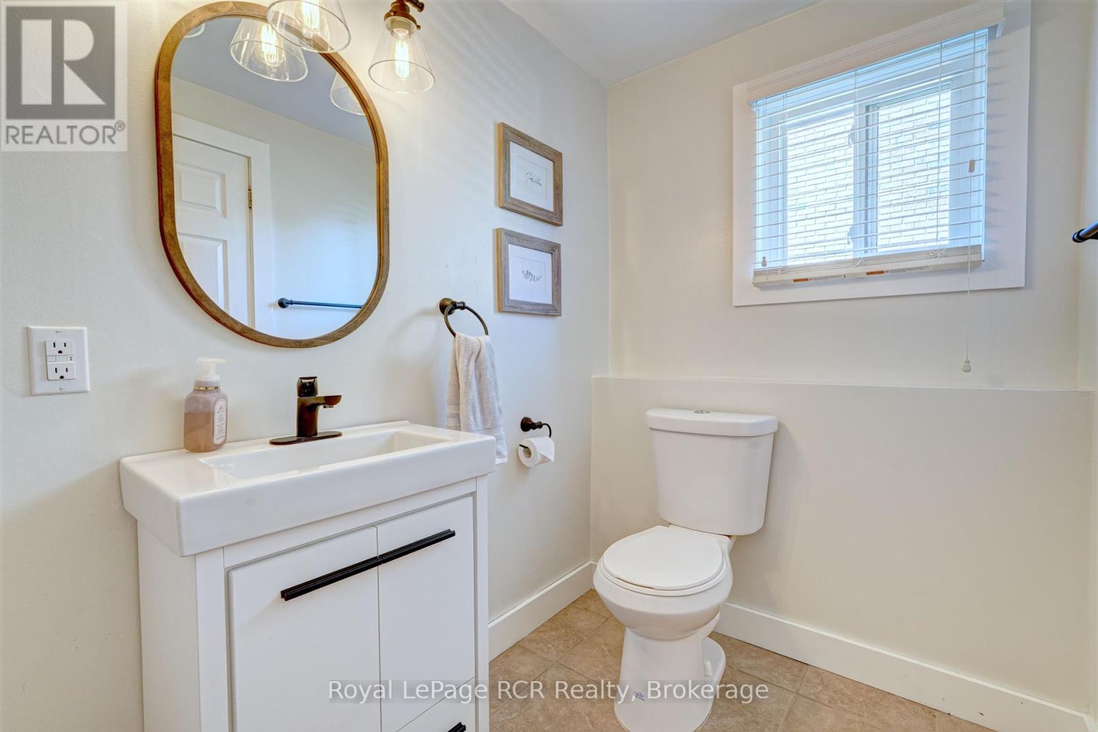245 George Crescent, Lakeshore, Ontario  N0R 1A0 - Photo 37 - X12025717