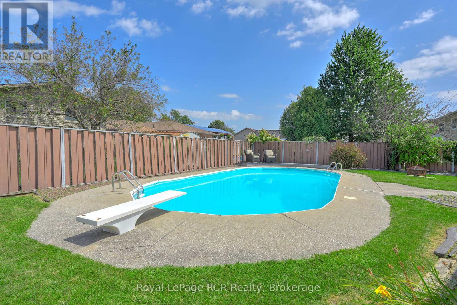 245 George Crescent, Lakeshore, Ontario  N0R 1A0 - Photo 44 - X12025717