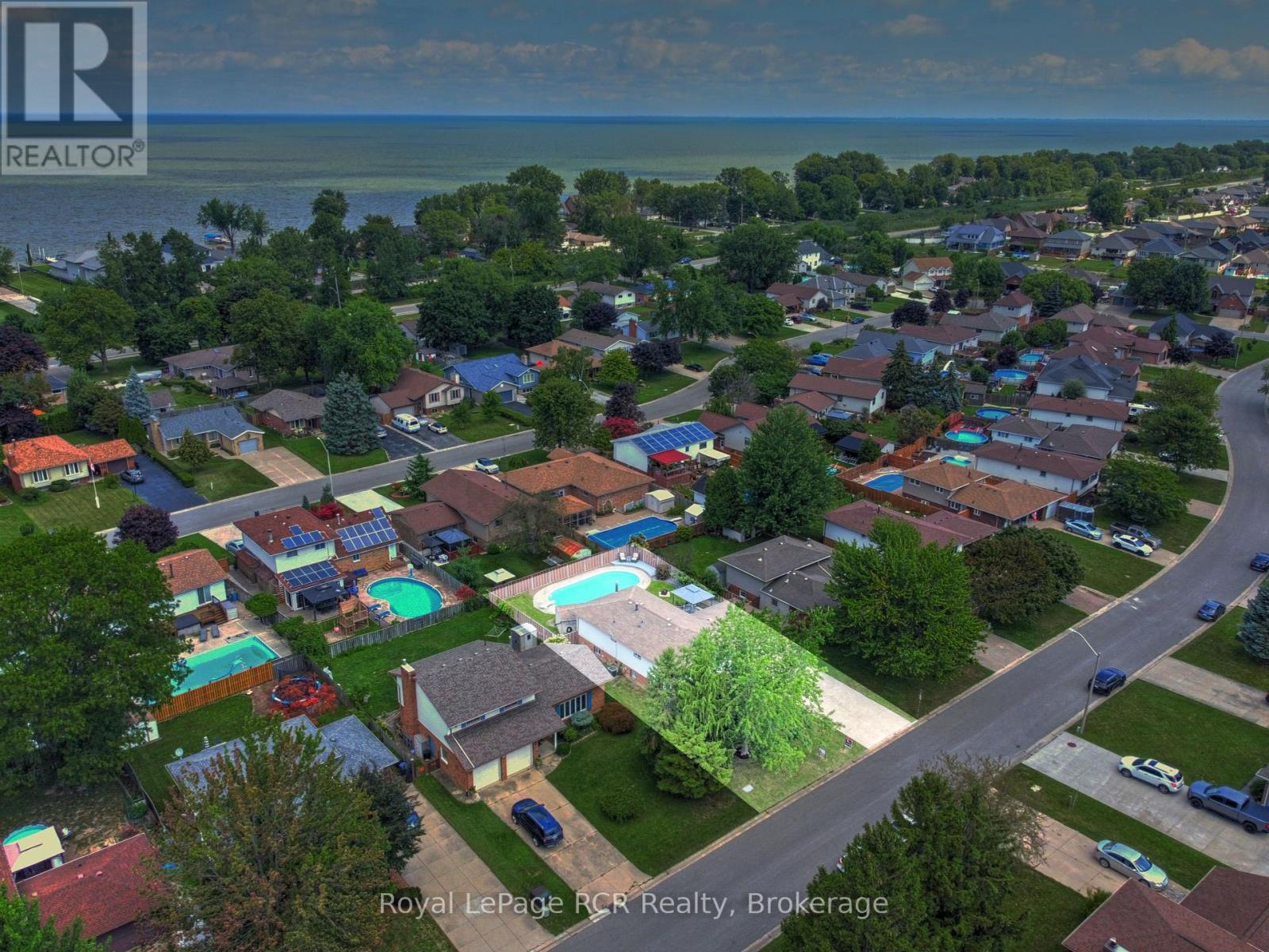245 George Crescent, Lakeshore, Ontario  N0R 1A0 - Photo 48 - X12025717