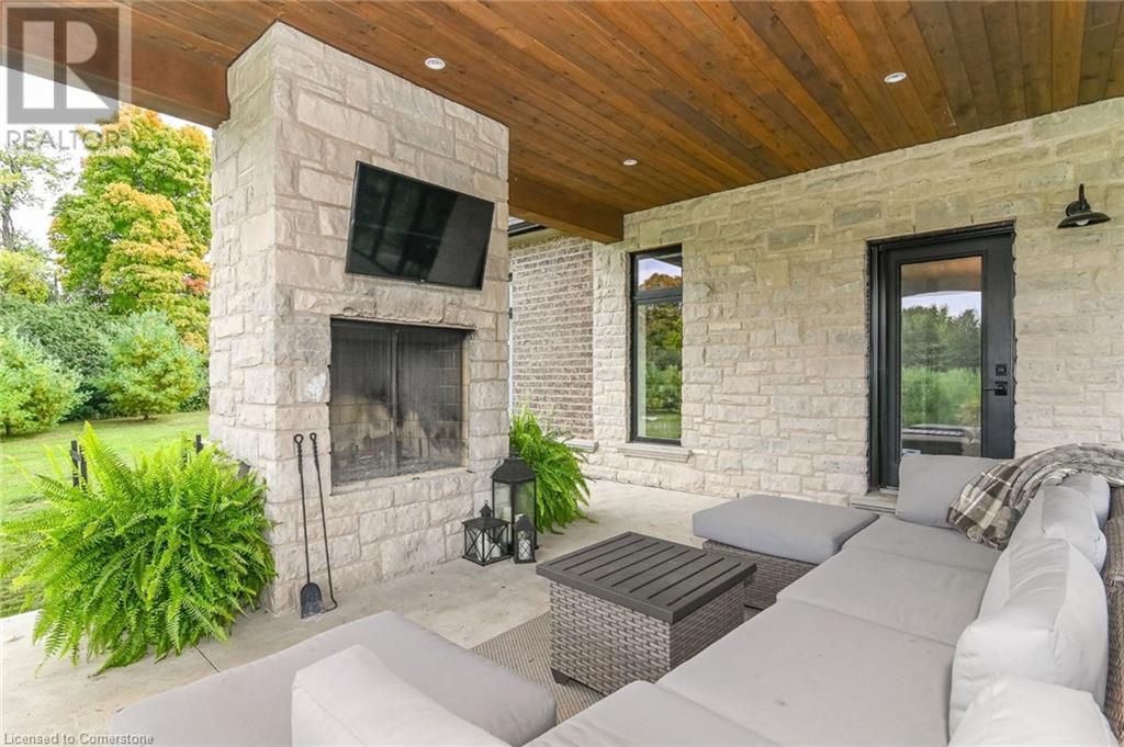 693 Arkell Road S, Puslinch, Ontario  N1H 6H8 - Photo 5 - 40691043