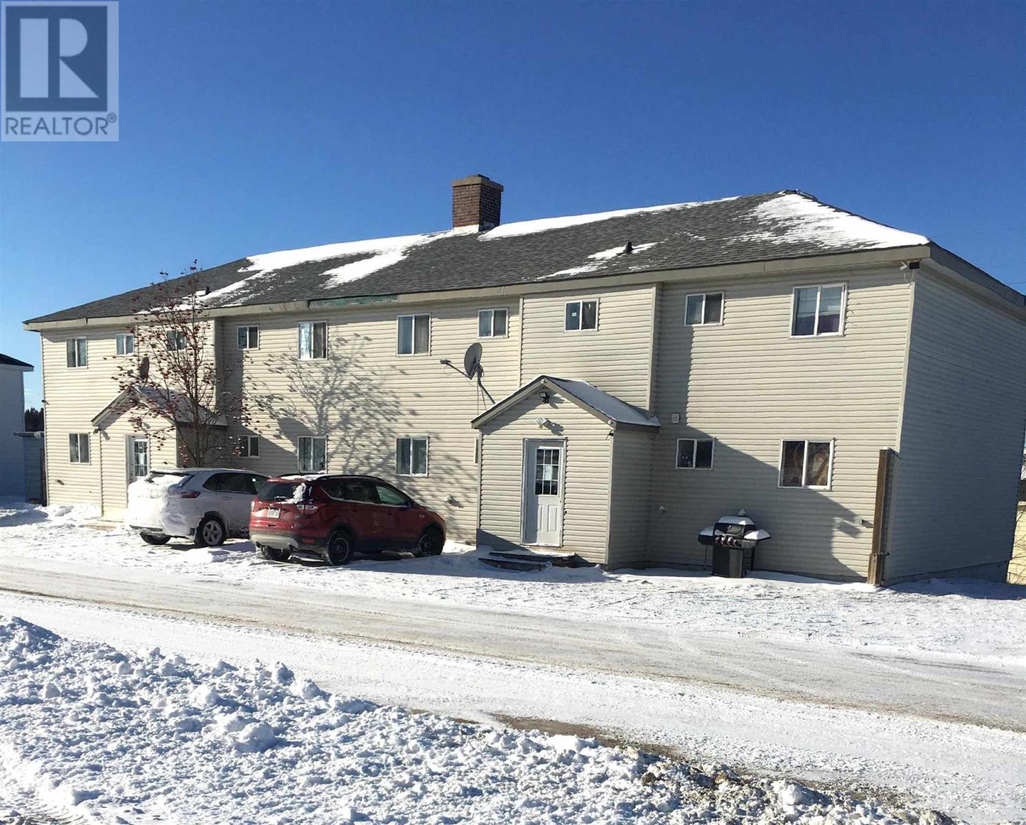 2 Whitman CT, marathon, Ontario