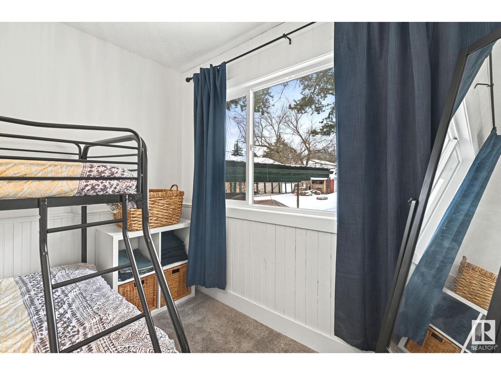 Property at 809 8 Street image 3