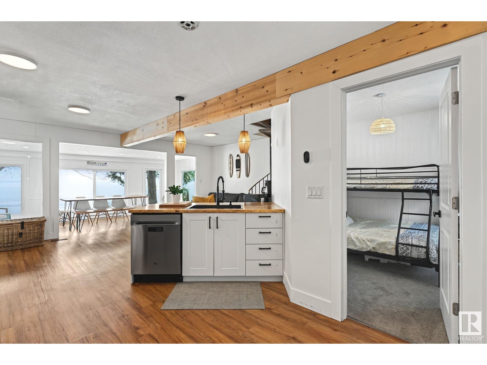 Property at 809 8 Street image 1