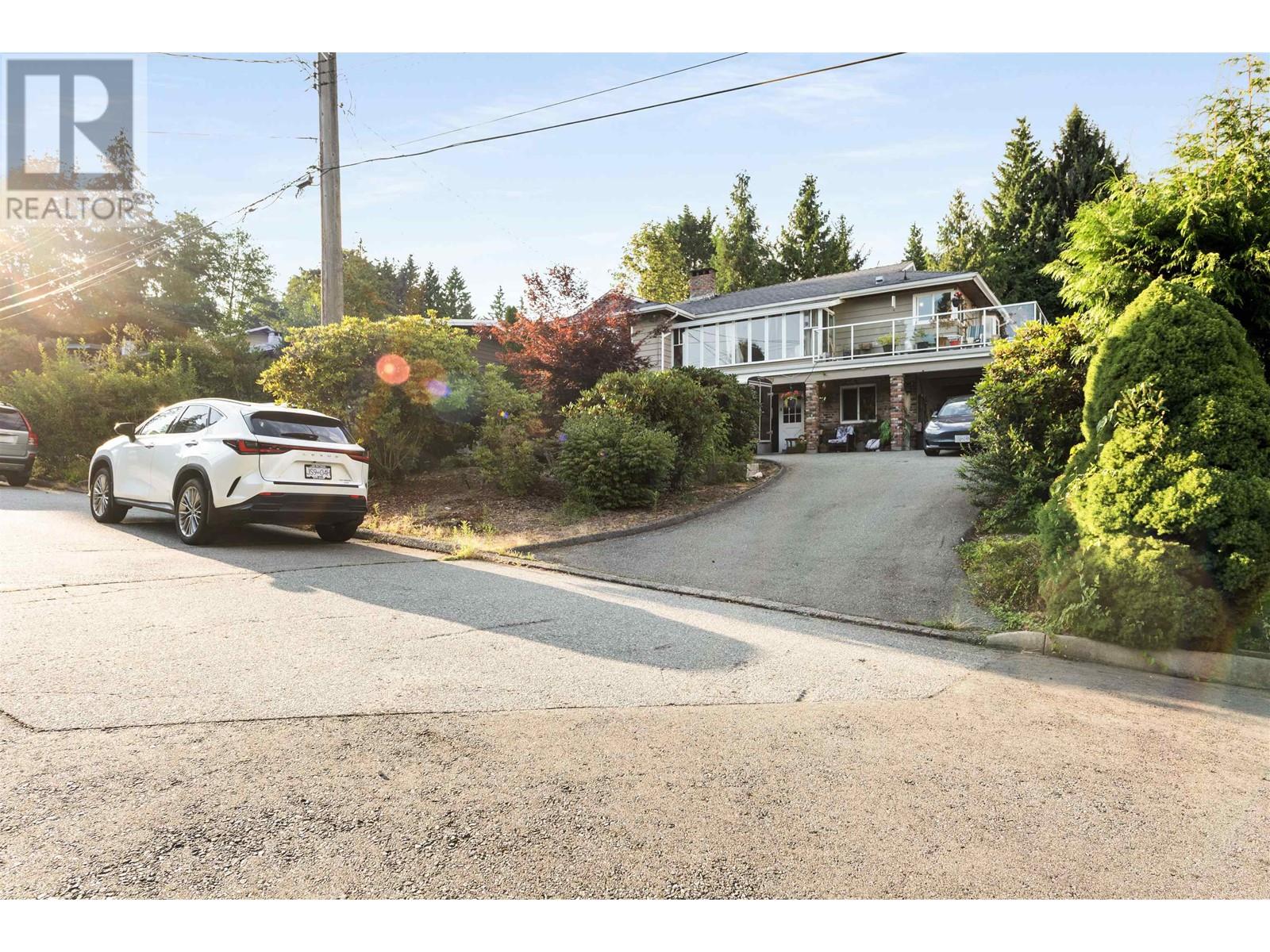 1190 E 15th Street, North Vancouver, British Columbia  V7J 1K7 - Photo 37 - R2979000