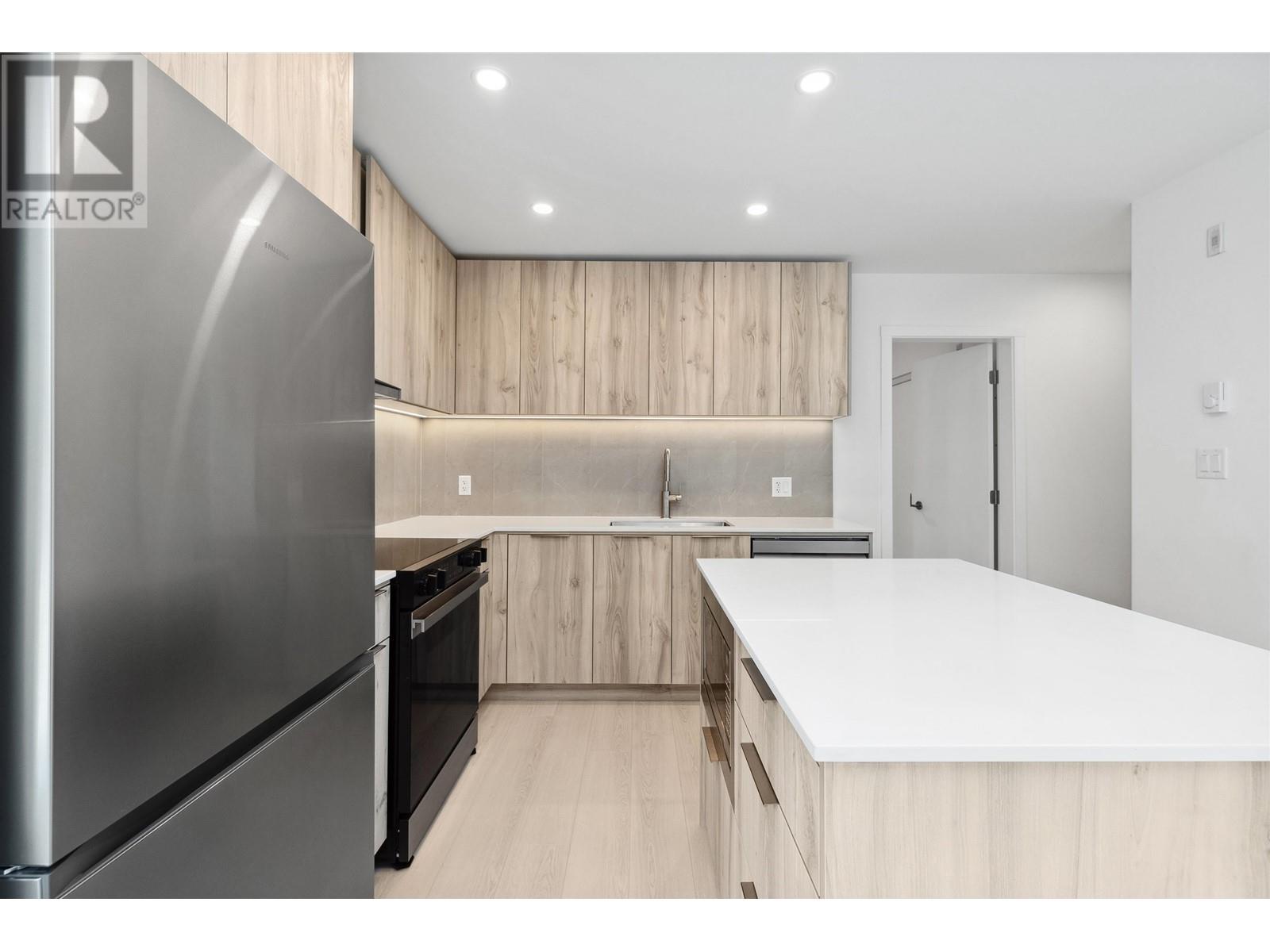 222 3596 Malsum Drive, North Vancouver, British Columbia  V7G 0B5 - Photo 3 - R2978833